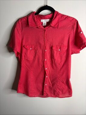H&M Red Short-Sleeve Polka Dot Button-Down Shirt